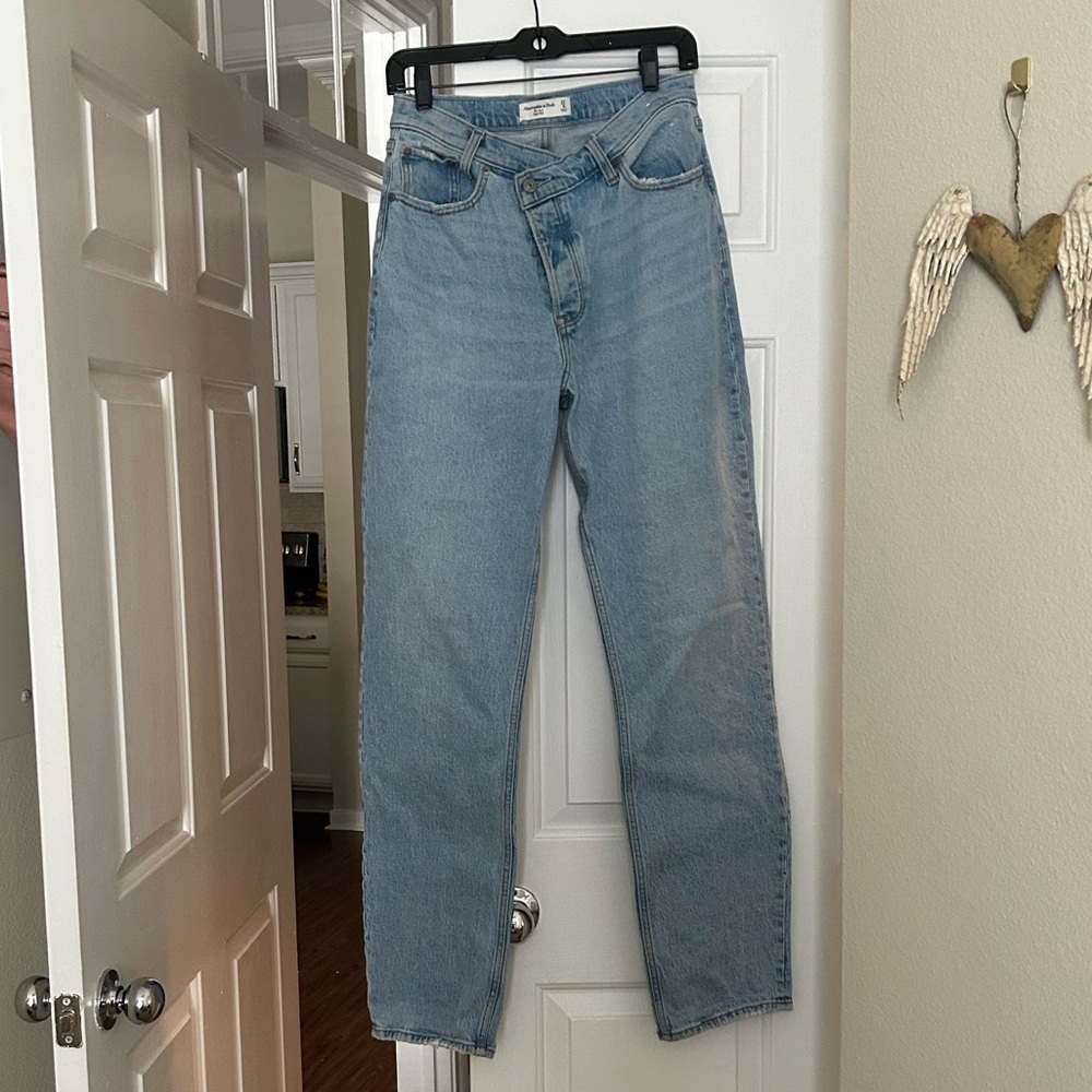 Abercrombie Dad Hi Rise Jean, size 4 Long